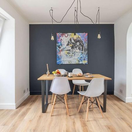 One Bed Top Floor, Brand New, Central Old Town Hastings Buitenkant foto