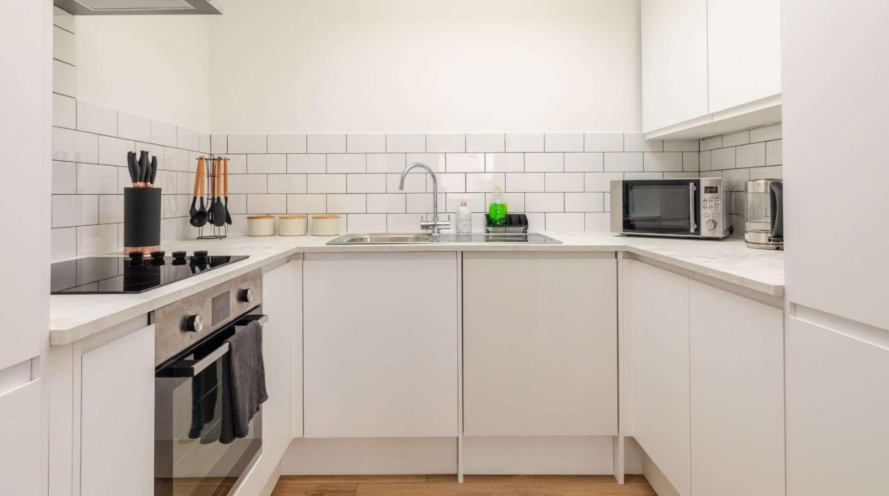 One Bed Top Floor, Brand New, Central Old Town Hastings Buitenkant foto